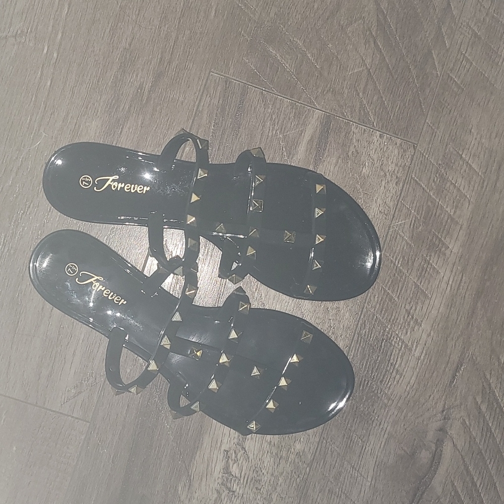 Sandals - Picture 4 of 4